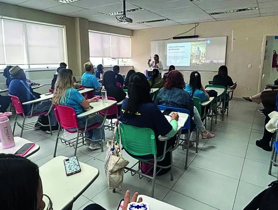 Encontro de capacitação para pais e professores